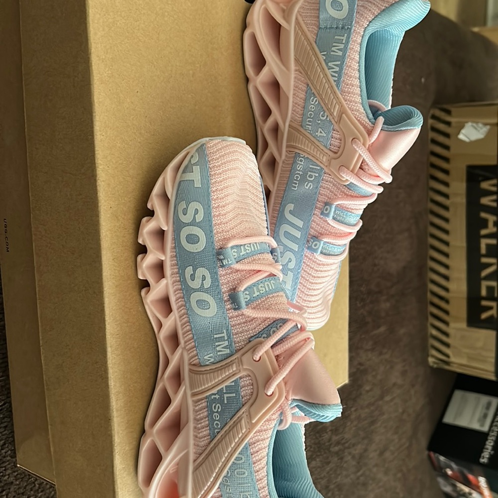 NEW “Just So So” shoes , size 5 in women